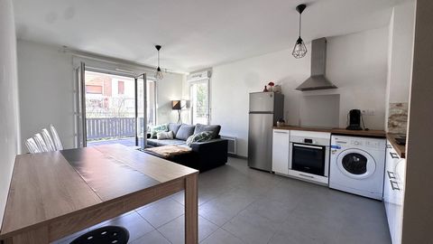 Residential area Les Hauts de Sainte Marthe, in a recent condominium of 2017, very nice T2 apartment located on the 3rd floor of a secure residence, no work to be planned. With a total area of 41.1m2, this apartment offers a comfortable and functiona...