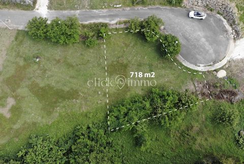 Build your dream home in an idyllic setting. Your land is waiting for you. Contact Anaïs from the CLICK IMMO agency ... to see this beautiful plot. Located in Dupré, in a quiet and recent development, this land offers an ideal location close to the s...