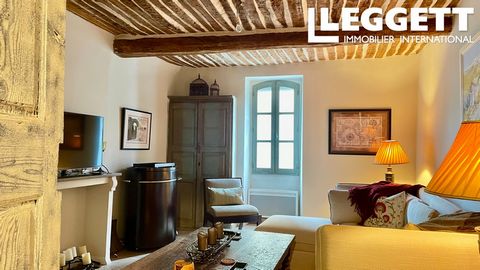 A18920DIP04 - This lovely maison de village in the center of the lovely village of Céreste (Luberon) will fascinate you with its stunning details and the tender loving care that the two owners have given into its renovation. On three levels, it compr...