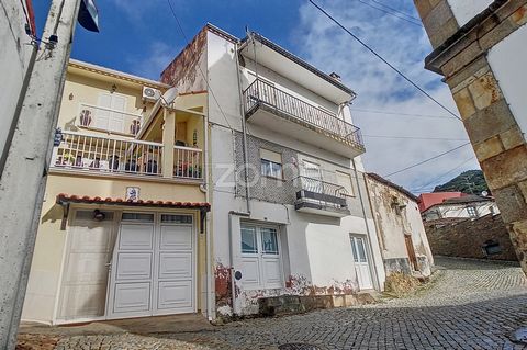 Property ID: ZMPT565319 4 bedroom villa, located in the charming Mós was a Portuguese parish in the municipality of Vila Nova de Foz Coa, belonging to the district of Guarda and the former province of Trás-os-Montes and Alto Douro. Ground floor has t...