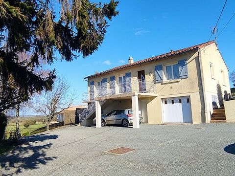 85700 SEVREMONT. Less than 20 minutes from Les Epesses and Puy du Fou. If you are looking for tranquility, this property is made for you. House in the countryside on basement of 212 m². It consists of an entrance hall opening onto the living room wit...