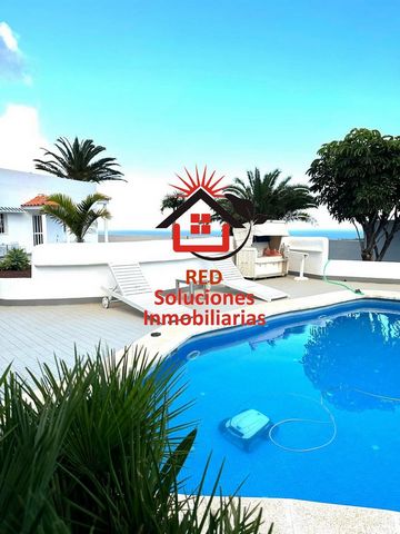 RED0979.- We offer you this detached detached house fully furnished and equipped with appliances included in the price!!. Where good taste, tranquility with exquisite design and modern style are personified. Perfect for families looking for a home wi...