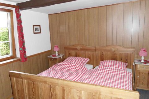 Our shepherd's cottage is a listed small farmhouse from the 18th century. The ground-floor holiday apartment 1 has a separate entrance and is furnished for 4 people: 2 bedrooms, living room, kitchen with fireplace, bathroom with floor-level shower. V...