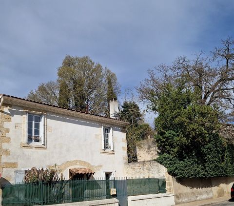 Dpt Gard (30), à vendre MARGUERITTES maison de ville 6 pièces 138 m² 5 chambres cour
