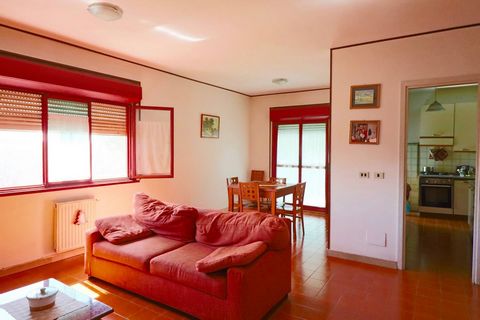This apartment for sale in Vetralla, in the Cura area, is located on the 2nd floor of a building with an elevator and has a total area of 100 square meters. The interiors consist of 6 rooms, a large living room with balcony, 3 bedrooms and 2 bathroom...
