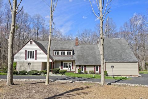 Welcome to this stunning custom home nestled on 5 acres in Fairfax Station. The main level is designed for both entertaining and family enjoyment, featuring a sensational kitchen with a center island, breakfast bar, granite countertops, stainless app...