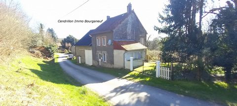 Renovated village house and barn, ~77m2 of living space, 3 bedrooms, on 760m2   Ground floor: Living room: 3,90x5m (19,40m2) fireplace with log burner Kitchen: 3.70x2.80m (10.20m2) and access to the garden Shower room: 1.70x2.50m (4.20m2) Cellar   1s...