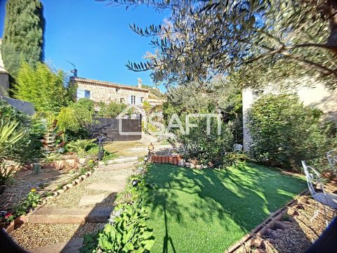 In the village center, quiet and close to amenities, the SNCF train station, with A8/A57 motorway entrance at 13 km and Toulon at 40 km, you will be seduced by this atypical semi detached village house with parking and a large plot of 5,00 m² . The e...