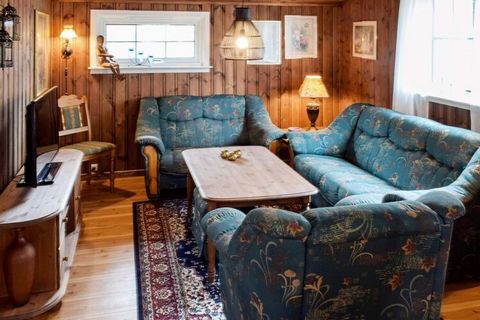 Pleasant holiday home at Buerskogen in Halden. Secluded location in fantastic nature and with beaches and fishing lakes within walking distance. The cabin consists of a hallway, living room and dining room. Open plan kitchen with a dishwasher and all...