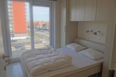 Appartement d'angle avec 2 chambres, situé au centre Terrasse ensoleillée Niché dans la ville côtière sereine de Nieuwpoort, cet appartement exquis offre un mélange parfait de confort, de commodité et de vues à couper le souffle. Situé à un jet de pi...