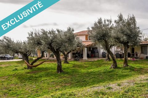 Magnificent house of 160 m2 (large living room incorporating an old chapel!, 4 bedrooms, gym,...) + a fully equipped 30m2 studio (separate bedroom) in perfect condition. on a fully fenced plot of 5300 m2, planted with magnificent olive trees. The pro...