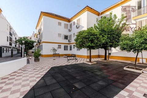 ~~~~Este increíble piso en una entreplanta con zonas y jardines comunes privadas se encuentra ubicado en una de las zonas más privilegiadas del centro de Sevilla, específicamente en el entorno de la Plaza de San Marcos.~~ Consta de 85 metros cuadrado...