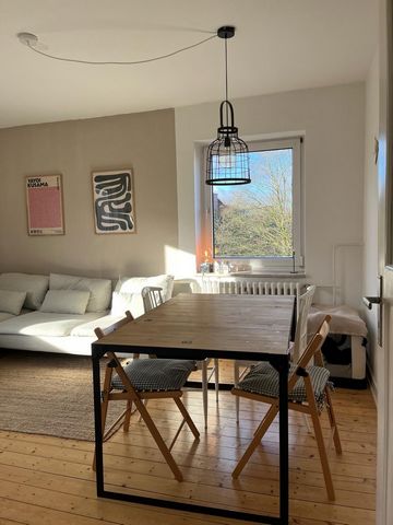 The apartment is located on the third floor of an apartment building and faces south to north, providing light-flooded rooms from 11 a.m. until late in the evening. The apartment is 73 square meters in size and offers enough space to sleep, read, rel...