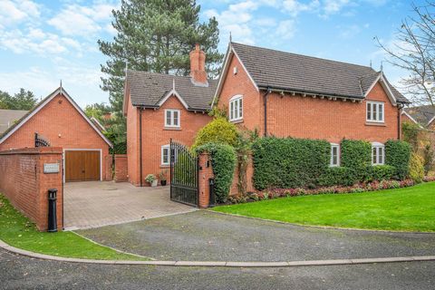 Apple House is a lovely detached modern family home situated in the hamlet of Wolseley and within easy reach of the county town of Stafford and Cannock Chase. The accommodation includes 4 bedrooms 2 bathrooms and 4 receptions as well as a double gara...