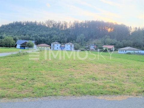 LEGGEN VAN DE EERSTE STEEN: Uw start van uw eigen huis in Pfaffstätt (bij Mattighofen): Dit perceel van 789m² ligt net buiten de stadsgrenzen van Pfaffstätt en wordt aan één kant enigszins afgeschermd door een bosheuvel. Als u meer ruimte nodig heeft...