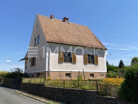 Dieses charmante Haus im Ortsteil Radersdorf besticht durch eine helle, freundliche Atmosphäre und eine optimale Raumaufteilung. Das großzügig dimensionierte Grundstück erstreckt sich auf einer Gesamtfläche von 3462 m². Die Wohnnutzfläche von ca. 140...