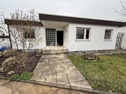 Attraktiver Bungalow mit großzügigem Garten und moderner Ausstattung Dieser gepflegte Bungalow aus dem Jahr 1974 bietet auf einer Wohnfläche von ca. 120 m² und einem Grundstück von 463 m² ein großzügiges und komfortables Wohnambiente steht ab sofort ...