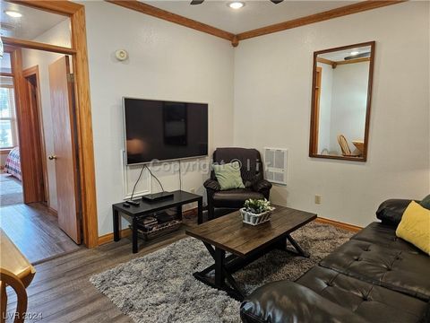 Located in the Cedar Breaks Lodge of Brian Head, UT! 1 Bedroom/1 bath unit in MAIN BLDG! Being in the Main Bldg is important because it houses the bar/restaurant, indoor, underground heated pool/jetted tub & sauna, library/lounge, on-site spa, game r...