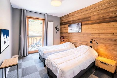 Ideal gelegen im Herzen des Ferienortes Auris en Oisans im Grandes Rousses-Massiv ist die Résidence Vacancéole Les Ecrins d'Auris*** der perfekte Ort für Naturliebhaber. Die Residenz liegt auf einer Höhe von 1600 m und wurde nach einem umweltbewusste...