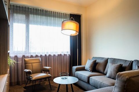 Lust auf einen Kurzurlaub in Europa? Das Aparthotel Adagio Amsterdam City South **** ist die ideale Antwort! Dieses im Jahr 2018 erbaute Aparthotel liegt im Stadtzentrum, nur 5 Gehminuten von der U-Bahn-Station Kronenburg entfernt und ist ideal geleg...