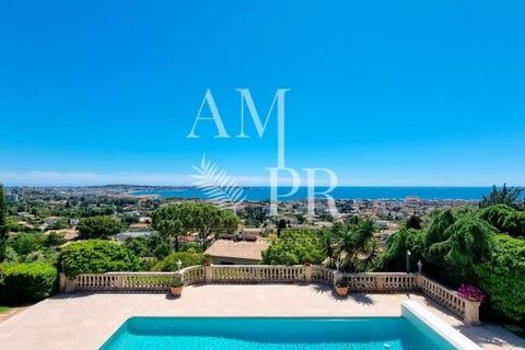 On the outskirts of Cannes, set in a private gated estate, this luxury villa boasts magnificent sea views. Built on a magnificent flat plot of 1679m2 landscaped with thousands of Mediterranean species. The villa comprises a living room, dining room, ...