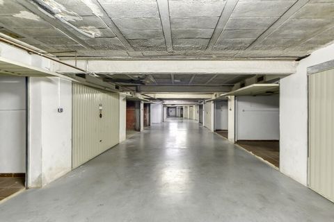 Dit gezellige appartement met 1 slaapkamer in Rosas (Roses) biedt een comfortabel verblijf voor maximaal 4 gasten. Met een totale oppervlakte van 40 m² is het appartement licht en perfect gelegen voor een strandvakantie, op slechts 100 meter van het ...