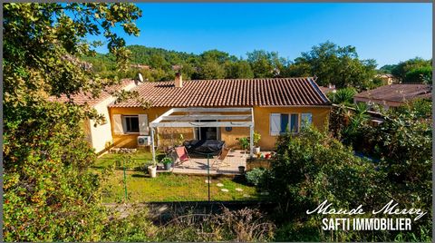 Située dans un petit lotissement proche village, au calme, villa individuelle (construction 2003) de plain pied - 3 chambres + appartement indépendant de type T2, le tout édifié sur un terrain d'un peu plus de 600 m2 entièrement clôturé avec piscine ...