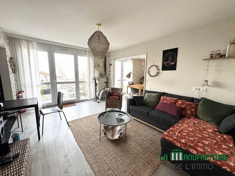 SAINT-ETIENNE VILLEBOEUF LE HAUT. RESIDENTIAL AND QUIET AREA. ON THE 4TH FLOOR OUT OF 5 WITH ELEVATOR OF A LUXURY RESIDENCE MAINTAINED AND PLANTED WITH TREES 'LE CRYSTAL'. BRIGHT APARTMENT TYPE F4 OF 76.66 M2 CARREZ. -ENTRANCE (6.68 m2) - HALLWAY (3....