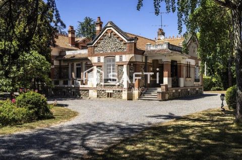 Maison de Maître de 272 m² sur 9000 m² de parc arboré à Carbonne