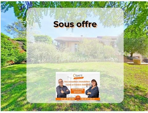 Maison avec grand sous-sol piscine climatisation