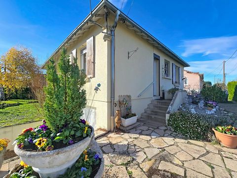 Jolie maison de plain-pied avec jardin