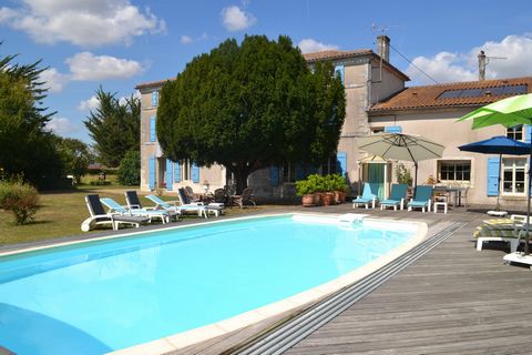 Magnifique propriété du XVIIIe siècle avec revenus locatifs et équipements luxueux