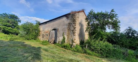 Between Nolay and Epinac, beautiful barn without servicing, with roof redone in 2008, on a plot of 618 m2. Ideal for storage or people who want a life in total autonomy. Commercial agent: Audrey LEFORT, RSAC no. 823 732 961 Features: - Garden