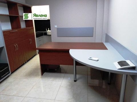 We offer for sale a furnished, ready-to-use office, which consists of a main room, a kitchenette and a bathroom. It is equipped with air conditioning, security system, metal roller shutter door. It is located near Ayazmoto, shops and a bus stop. Curr...