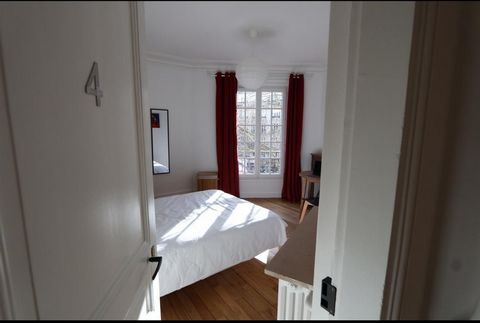 Co-living : Lumineuse chambre privative dans un appartement néo-haussmannien.