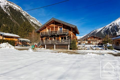Chalet Maria is a solid bespoke chalet originating from 1970 but beautifully updated by the current owners in 2014. The main structure is concrete, and stunning woodwork has been crafted by the artisan son of the family - the original beams inside ha...