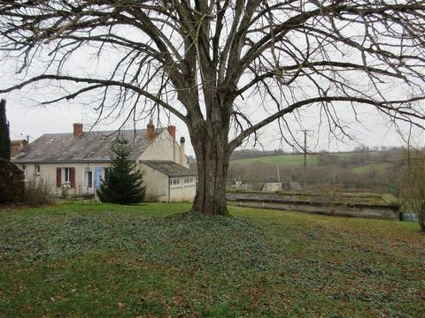 Summary This spacious and bright, rather quirky home, is located in a village between Argenton sur Creuse and Saint Benoit du Sault. The house welcomes you directly into the kitchen with dining area leading to the approx. 60 m² living room with a lov...