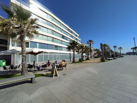 Duża Nieruchomość Handlowa o Powierzchni 507 m² w Pobliżu Plaży w Torrevieja, Alicante ... , znajduje się tuż przy plaży w Torrevieja, nadmorskim miasteczku na południowo-wschodnim wybrzeżu Hiszpanii, znanej z słonecznej pogody, plaż i solnisk. Torre...