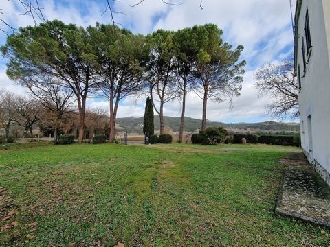 This easily accessible rustico is a true paradise for lovers of horses or other animals. It offers two possibilities for purchase: - the house with stables and approx. 2 hectares of land for € 510,000 - the house with stable and the total land area o...