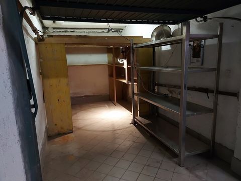 In Via Maso della Pieve a Bolzano viene venduto un garage che si trova al 1° piano interrato ed è accessibile tramite una rampa. Interessati? Contattateci per ricevere ulteriori informazione!