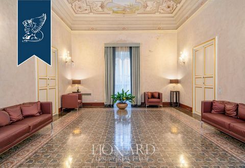 In the historical center of Raguza in Sicily, a boutique hotel is sold in a rebuilt palace of the 19th century. This majestic four -story hotel with an area of ​​1600 square meters with 26 numbers and a luxurious spa center combines the elegance of a...