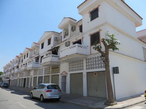 Duplex flat for sale with four bedrooms and two bathrooms in Cártama, Málaga. Living room with fireplace and terrace with views. No lift. In bidding period until 27/03/2024. Duplex flat for sale in Cártama, Málaga. Located on the first floor of the b...