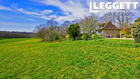 A27755SUG24 - With stunning panoramic views this traditionally designed, 3 bedroom house is well placed on a hill side with a loosely scattered 4 dwelling hamlet beyond the ridge behind it, leaving an uninterrupted vista to literally fall away from i...