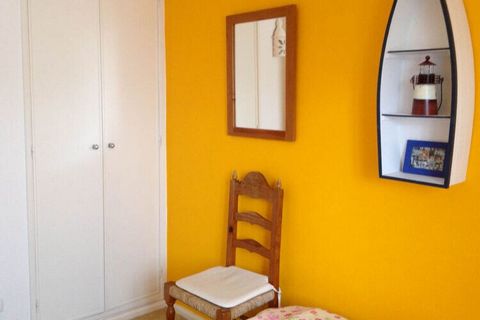 The Casa Valeria ground floor consists of 2 bedrooms, living room, kitchen and bathroom. Baby bed, high chair, and free wifi are available. The beach is only 1 min. The Casa Valeria is registered with the municipality of Vila Do Bispo under number 39...
