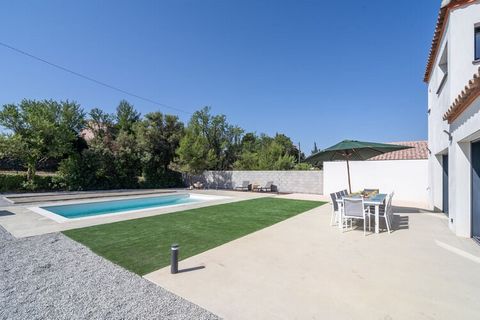 Discover this beautiful, modern holiday home with private pool, close to some of the most beautiful villages in the Aude. The holiday home is located in the village of Beaufort, with picturesque streets and the imposing 12th-century castle. The views...