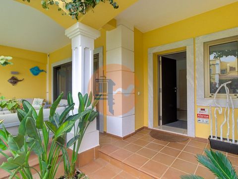 In the famous Lux de Tavira development, this 3 bedroom villa consists of several floors. On the ground floor, there is a spacious dining and living room, an equipped kitchen and a bathroom. On the first floor, there is a bedroom en suite, two additi...