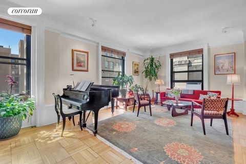Needs 24 Notice to Show: Apartment 113 at 924 West End Avenue is a sun-filled and expansive high floor corner 8-room home with a bounty of natural light, city views and a gracious layout perfectly positioned one block from Riverside Park. The grand U...