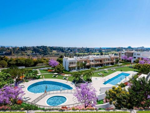 A new residential project in the prestigious area of Atalaya: a gated community with fantastic facilities, including gum, heated pool and jacuzzis, landscaped gardens and yoga area. There are apartments with two or three bedrooms for sale as well as ...