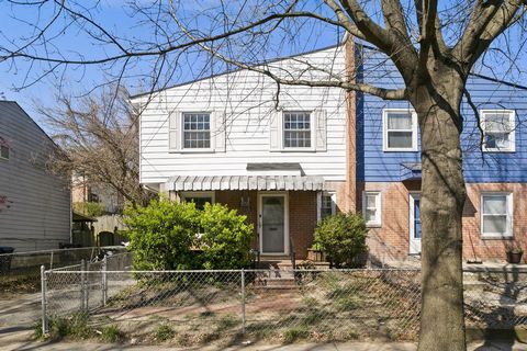 The Residence Lovely Colonial home in Brookland/Michigan Park, with 3 bedrooms and 2.5 baths, and tons of great features. Renovated in 2020 with updates to the kitchen, bathrooms and basement. Hardwood floors, ample natural light, sliding glass doors...