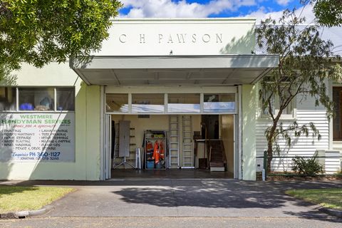 Originally designed by Horace L Massey in 1927 as the local C H Pawson local Four Square store, this slice of history is offered for the first time since 1993. It had been the local Four Square Store until the late 1960s and is now a home handyman bu...